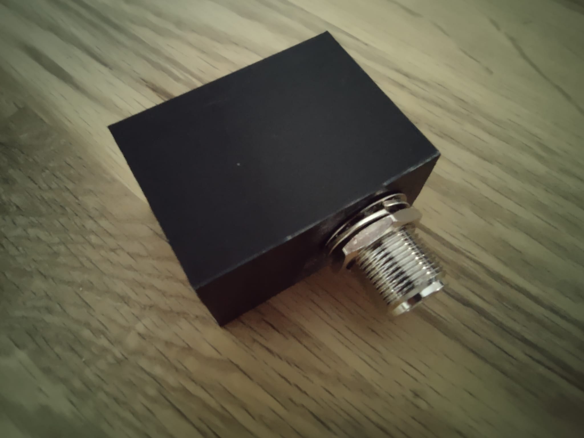 Gehäuse abgewinkelt mit Buchse